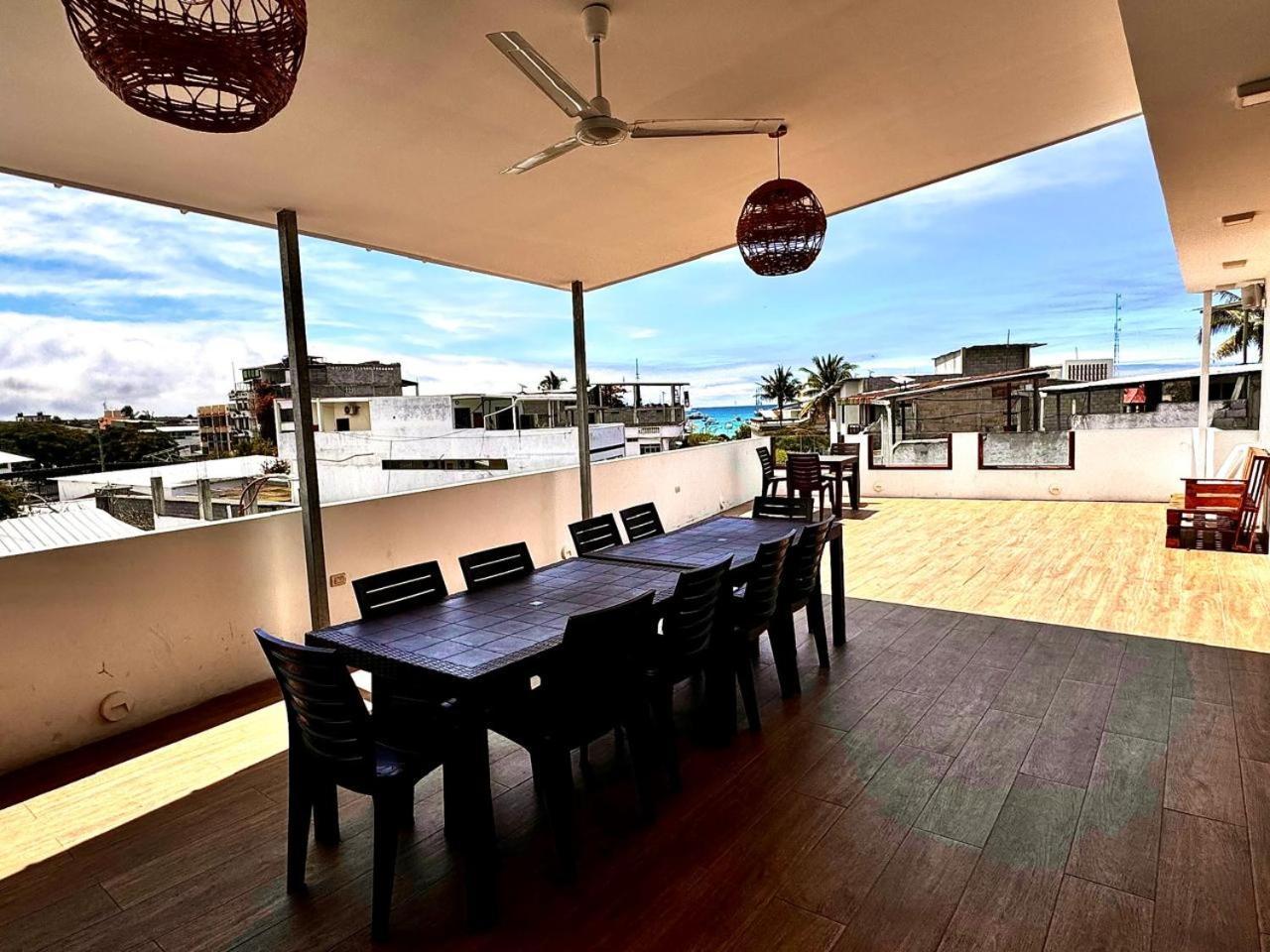 Hostal Muyuyo Puerto Ayora  Exterior foto