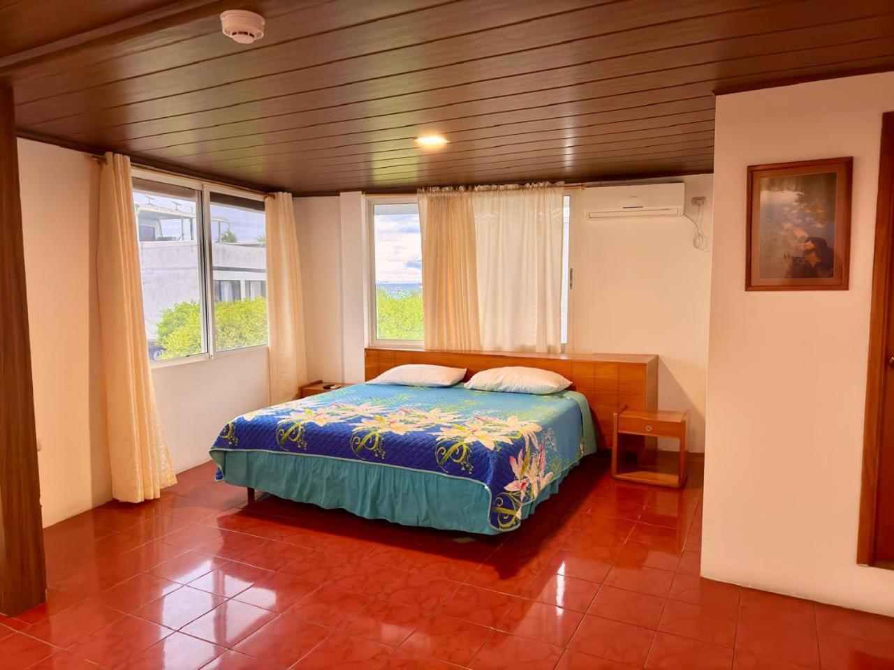 Hostal Muyuyo Puerto Ayora  Exterior foto